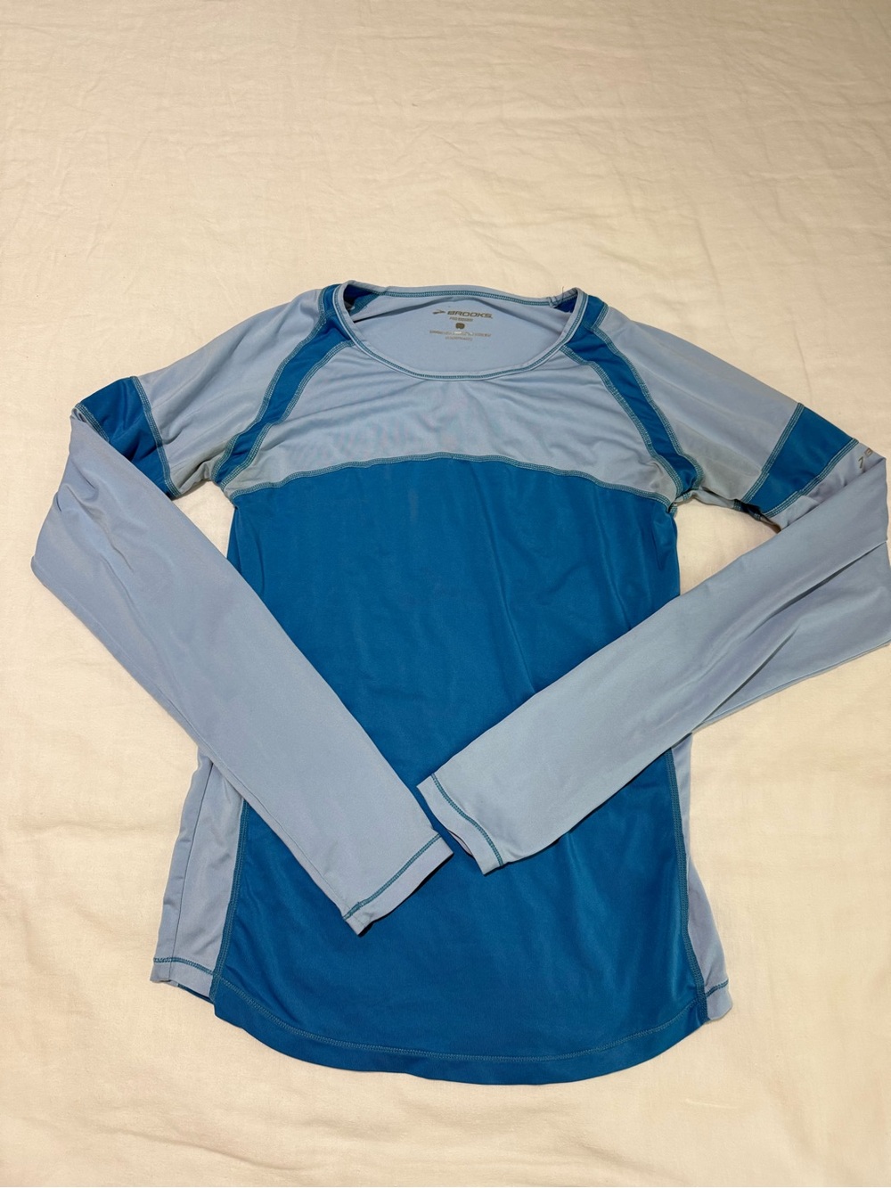 Brooks Two-Tone Blue Long-Sleeve Performance Top